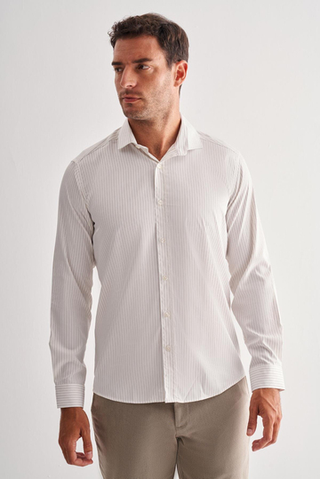 Beyaz Yarım İtalyan Yaka Uzun Kol Cepsiz Slim Fit Cls Gömlek 1004255174