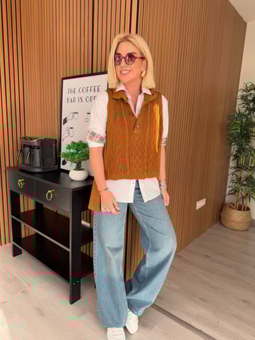 Önü Triko , Arkası Süet , Taba Tasarım Yelek