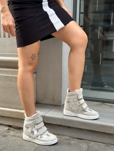 Gri Süet (İsabe) Gizli Topuk Dolgu Topuk 7 Cm Boy Uzatan Sneakers