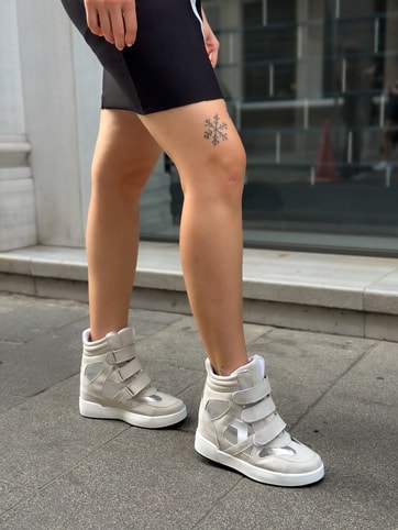 Gri Süet (İsabe) Gizli Topuk Dolgu Topuk 7 Cm Boy Uzatan Sneakers