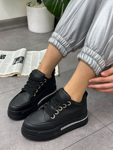Siyah Cilt (Miles) Taş Detay Yüksek Taban Bağcıklı Sneakers