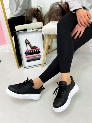 Siyah Cilt (Vermont) Kadın Bağcıklı Sneakers
