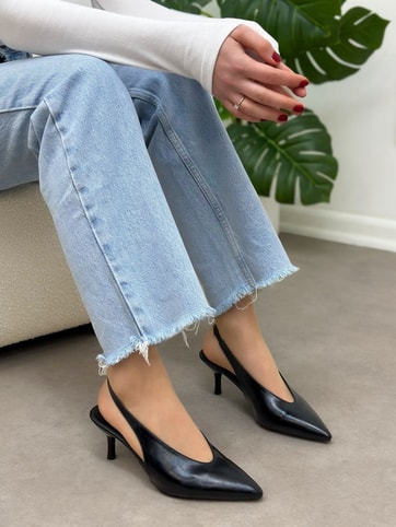 Siyah Parlak Deri (Larry) Lastik Detay Kadın Stiletto