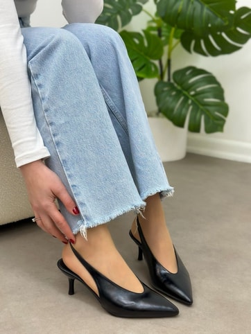 Siyah Parlak Deri (Larry) Lastik Detay Kadın Stiletto