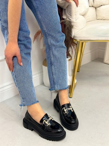 Siyah Rugan (Mossible) Zincir Detay Kadın Loafer