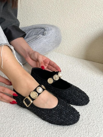 Siyah Tüvit Kumaş (Rex) Toka Detay Kadın Babet