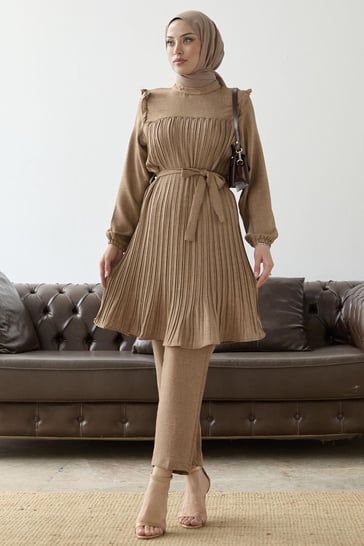 Front Pleated Ruffle Detail Milky Coffee Suit