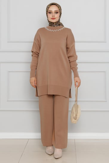 Pearl Neck Detailed Knitwear Suit-tan color