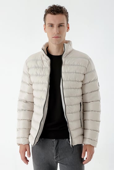 Morven Erkek Kremrengi Edmonton Slim Fit Dar Kesim Kısa Kapitone Mont