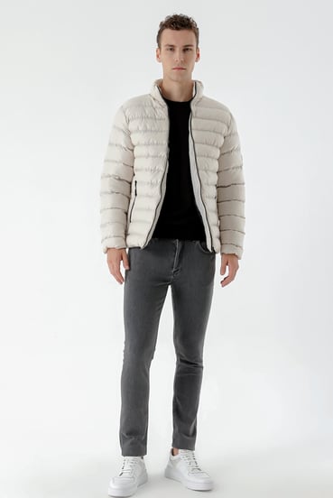 Morven Erkek Kremrengi Edmonton Slim Fit Dar Kesim Kısa Kapitone Mont