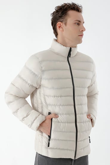 Morven Erkek Kremrengi Edmonton Slim Fit Dar Kesim Kısa Kapitone Mont