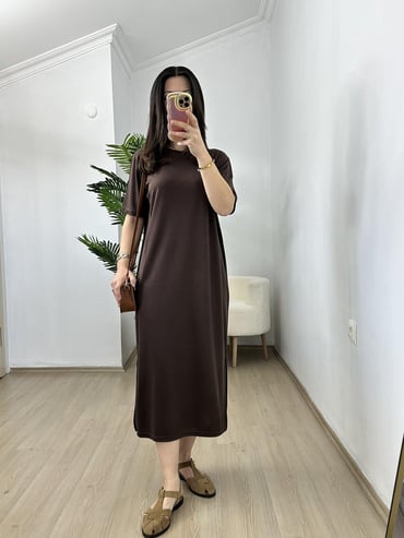 CDBR3830Ayza Acı Kahve Modal Kumaş Yandan Yırtmaçlı Basic Elbise