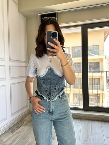 CDBR34537Beyaz Vatkalı Denim Tasarım Tshirt
