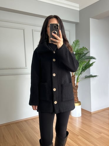 CDBR4658Elina Siyah Düğmeli Kuzu Ceket 