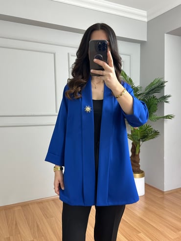 CDBR4215Monica Mavi İthal Krep Kumaş Broşlu Ceket