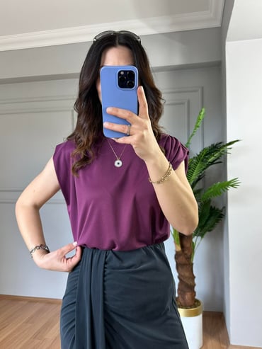 CDBR3866Sofya Vişne Orj Marka Kolları Pilise Detaylı Tshirt 