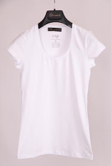 T-ShirtBeyaz Bisiklet Yaka Yarım Kollu Pamuk Slim T-ShirtACLASSICS