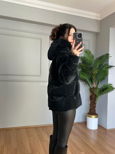 CDBR4109Pari Siyah Hafif Parlak Şişme Mont 