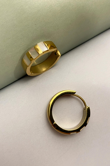 Gold Sedef Detaylı Küpe 