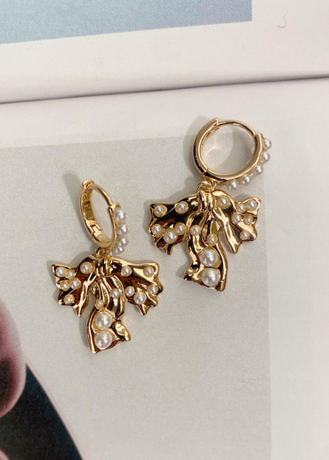 İncili Fiyonk Küpe