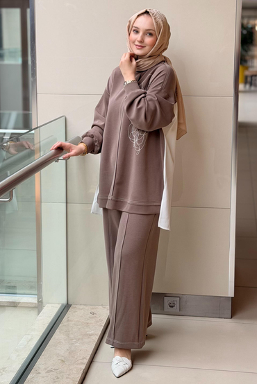 Nurcan Çetin Random Desenli Spor Dikişli Tunik Pantolon Takım