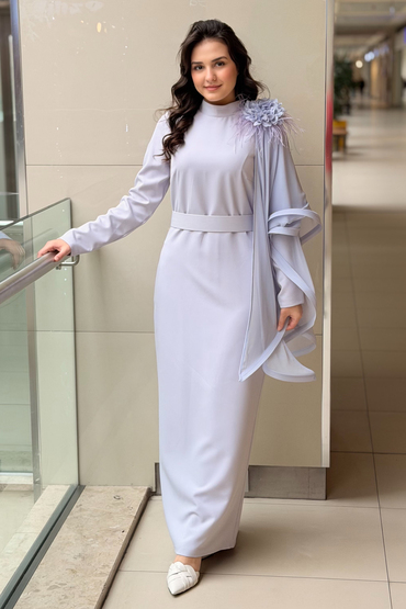White Corner Kolu Tül Detaylı Abiye Elbise
