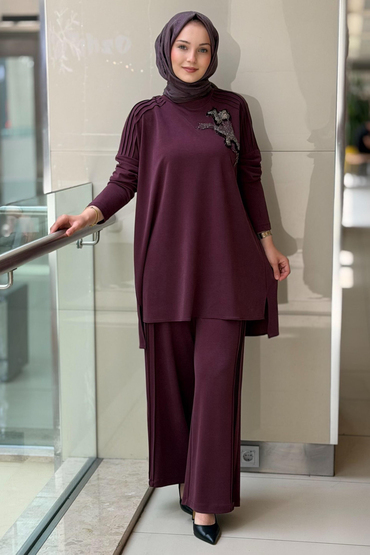 Nurcan Çetin Göğsü İşlemeli Nervür Detaylı Tunik Pantolon Takım