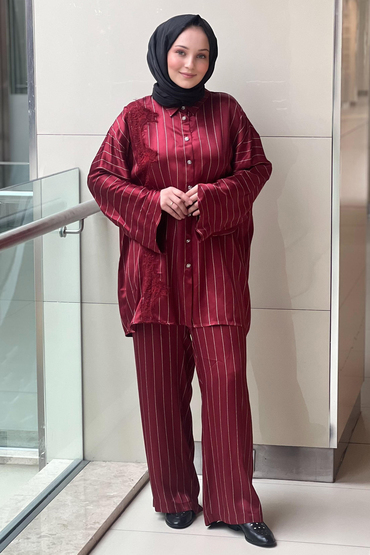 Ghisa Güpür Detaylı Çizgili Saten Takım