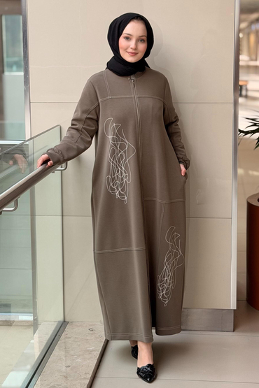 Nurcan Çetin Random Desen Spor Dikiş Önden Tam Boy Fermuarlı Ferace