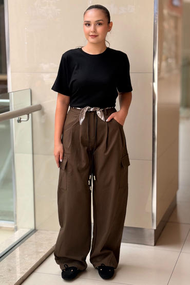 Twist Kuşaklı Barrel Fit Pantolon