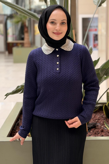 Ghisa Yakası İnci İşlemeli Örgü Desenli Triko Tunik