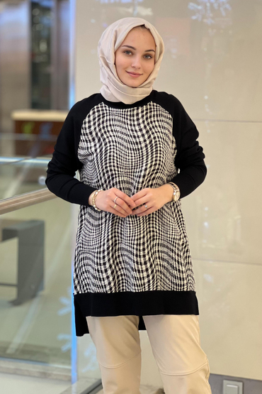Ghisa Yanları Femuar Detaylı Desenli Triko Tunik