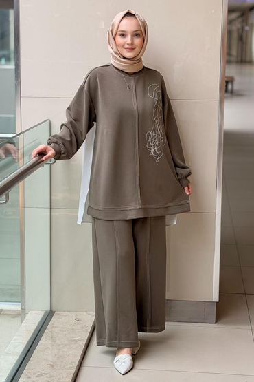 Nurcan Çetin Random Desenli Spor Dikişli Tunik Pantolon Takım