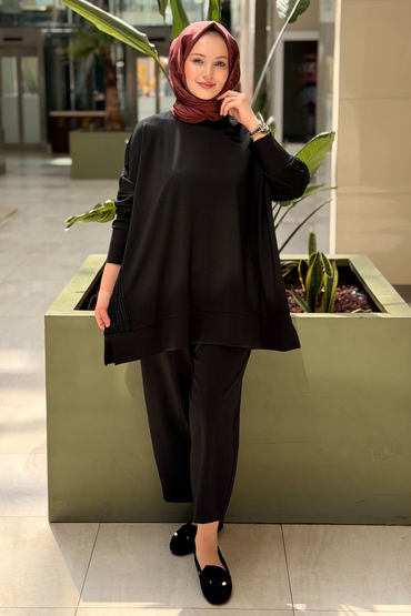 Ghisa Kolu Ve Yanı Triko Kombinli Tunik Pantolon Takım