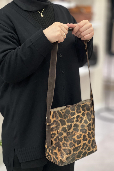 Mahal Bags Kare Omuz Çanta