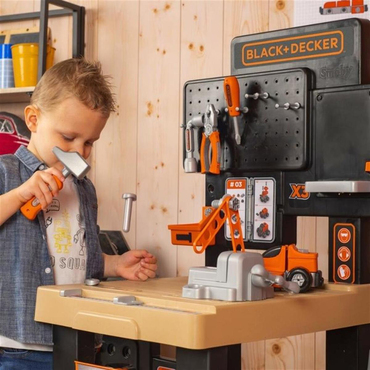 Smoby Black & Decker Mega Oyun Merkezi