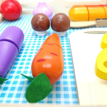 Tooky Toy Ahşap Tepsili Sebze Kesme Seti