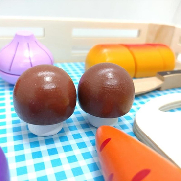 Tooky Toy Ahşap Tepsili Sebze Kesme Seti