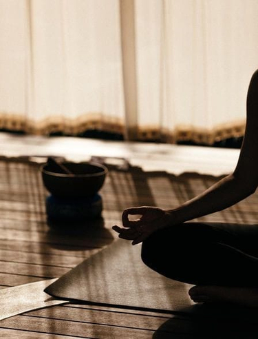 Doğal Taşlarla Meditasyon: Başlangıç Rehberi