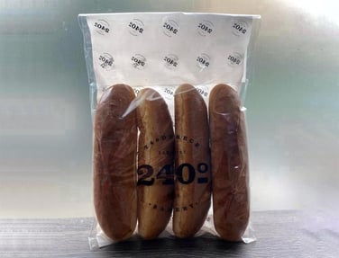 240 ° 4'lü Hot Dog Ekmeği gr