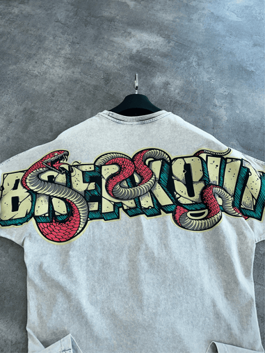 Gri Yıkamalı Sneak Sırt Baskılı Oversize T-shirt