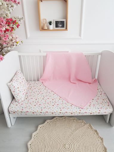 Çiçekli 100x120 Dört Katlı Müslin Bebek Battaniyeli Nevresim Takımı