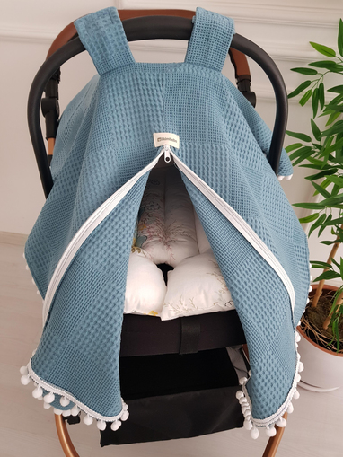 Düz Renk Ponponlu Pikeli Fermuarlı Bebek Puset Örtüsü ve Çiçekli Puset Minderi
