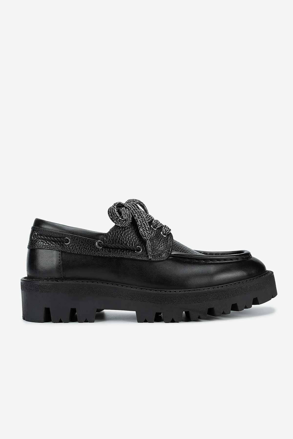 Erkek Deri Kalın Tabanlı Püsküllü Klasik Loafer — Siyah