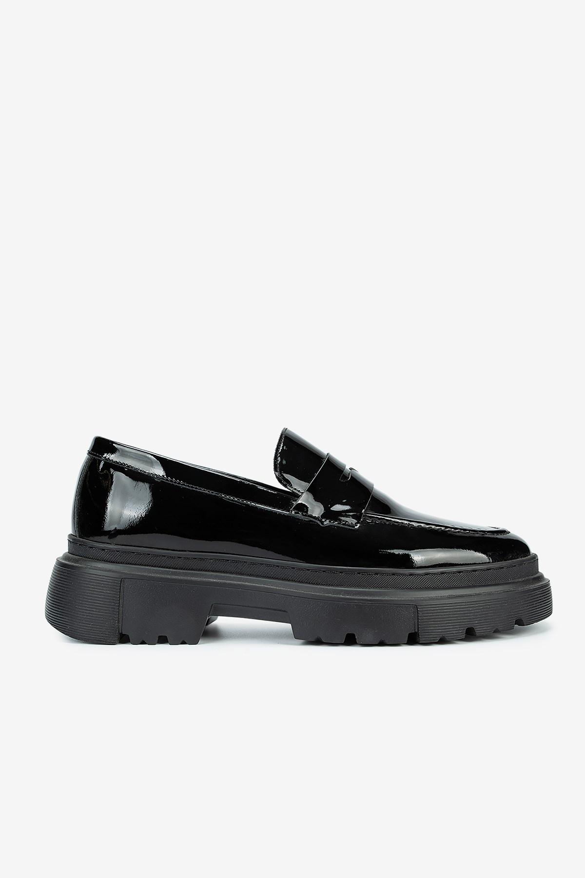 Erkek Rugan Deri Kalın Tabanlı Klasik Loafer — Siyah