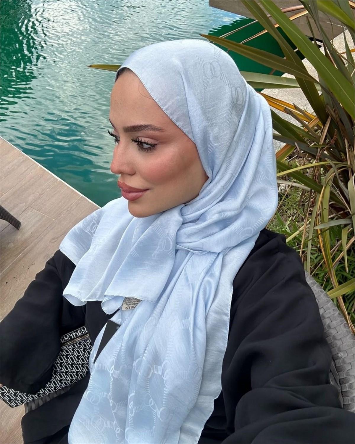 Bebe Mavi Imannoor Monogram Zincir Desen Pamuk Jakar Şal