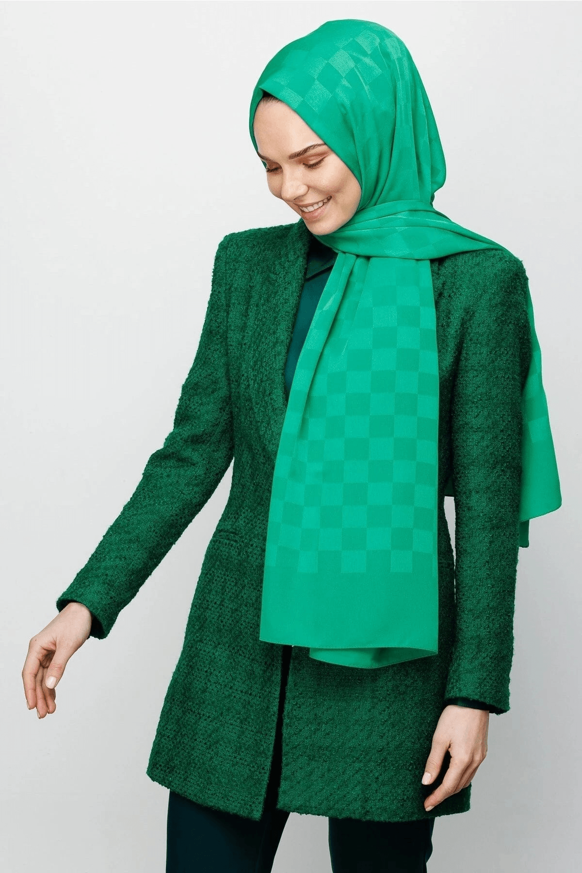 Benetton Yeşili Dama Desen İpeksi Jakar Şal