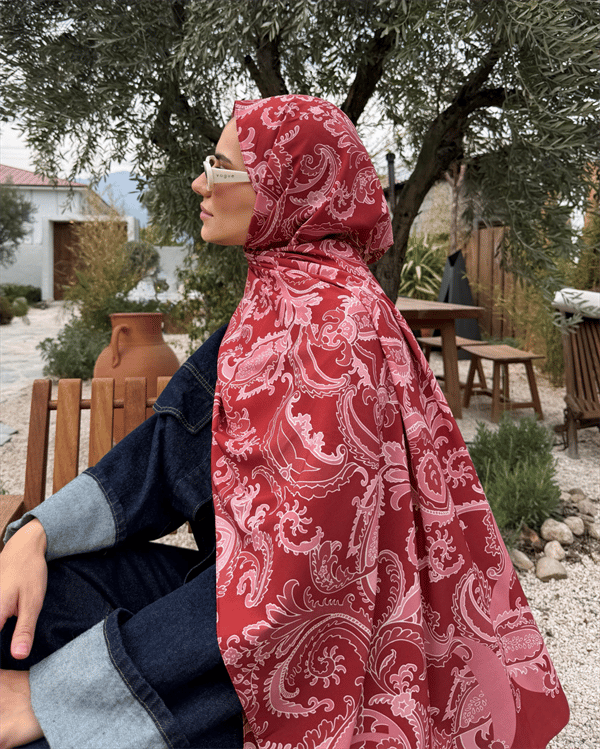 Eslem'in Bordo Deva Desen Pamuk Vual Şal Tercihi - görsel 3