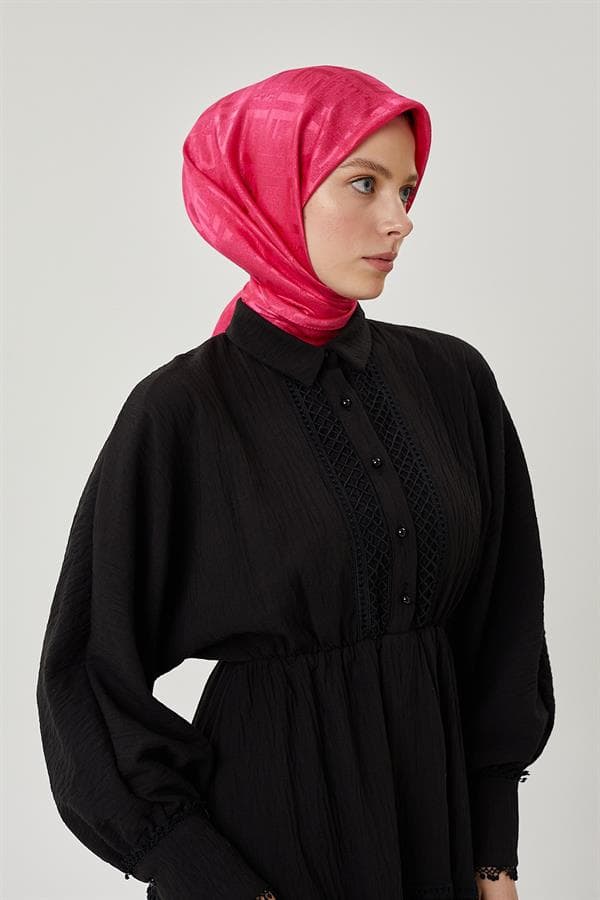Fuşya F Desen Parlak Jakar Eşarp - görsel 5