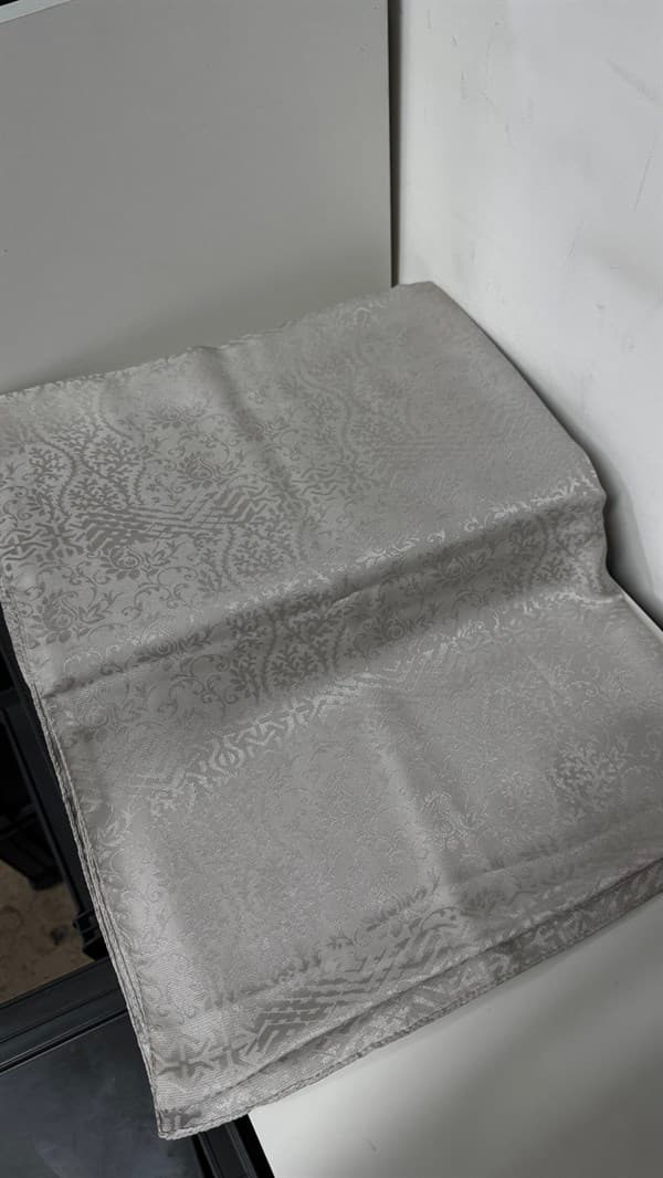 Gümüş Lavin Desen Jakar Şal